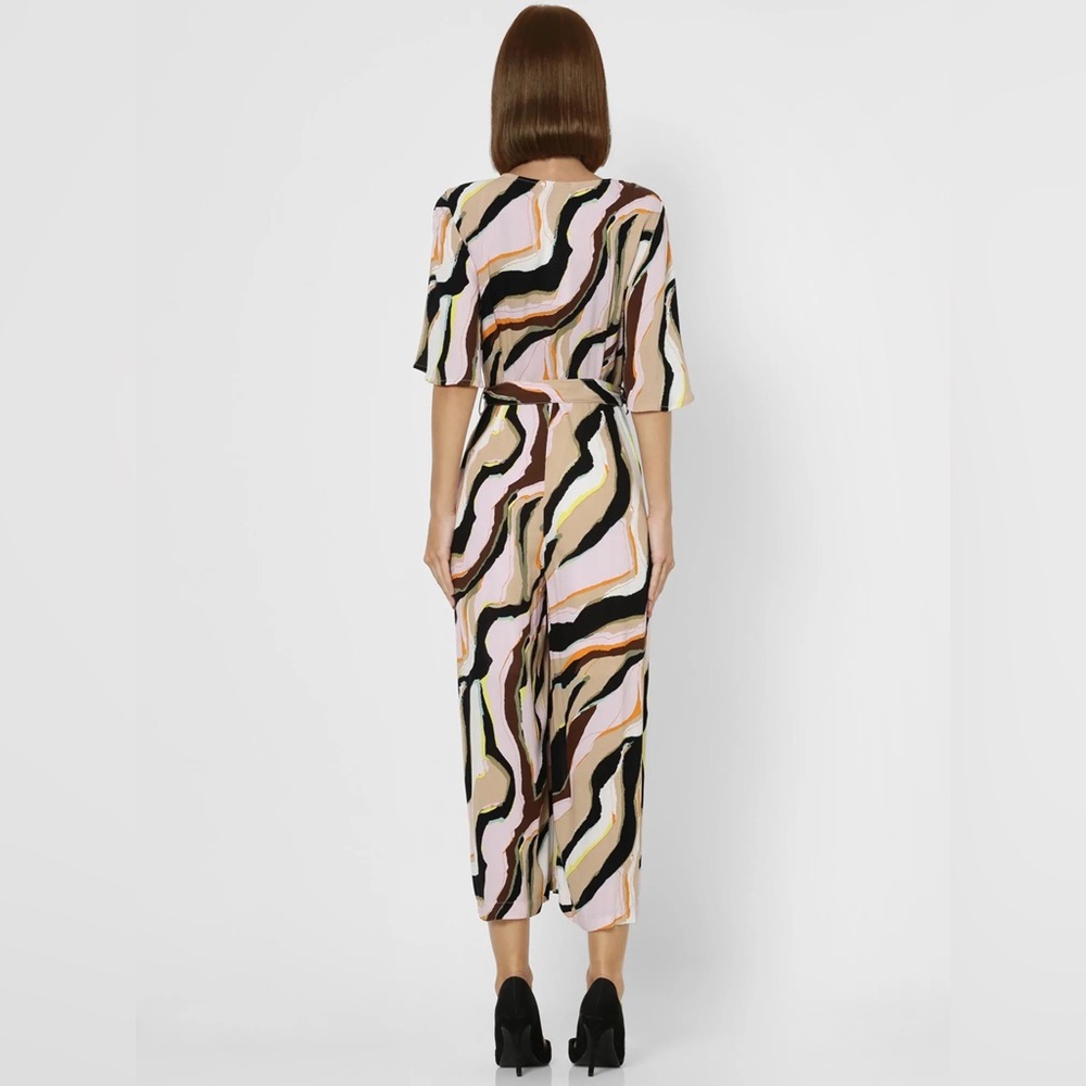 ONLY Multi Color Printed Jumpsuit. Size- M - Picture 7 of 7